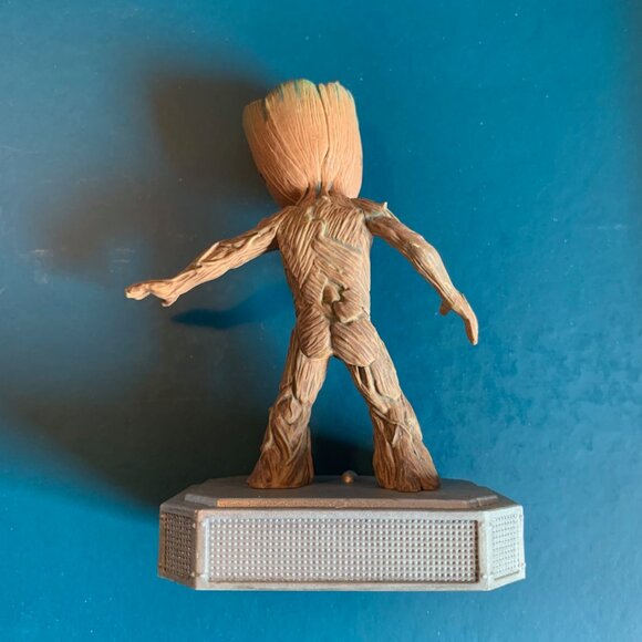 Hallmark 2017 Marvel Guardians of the Galaxy Groovin' Groot Ornament - Picture 3 of 3